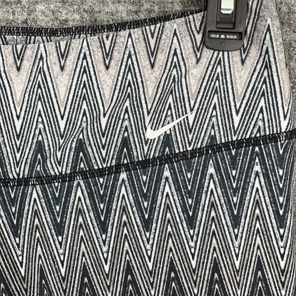 Nike Leggings Womens M Chevron Legend Dri-fit Workout Gym Yoga Running Lounge - Picture 3 of 11